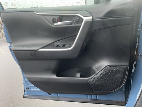 Used 2023 Toyota RAV4 XSE image 15