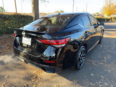 New 2025 Nissan Sentra SR image 7