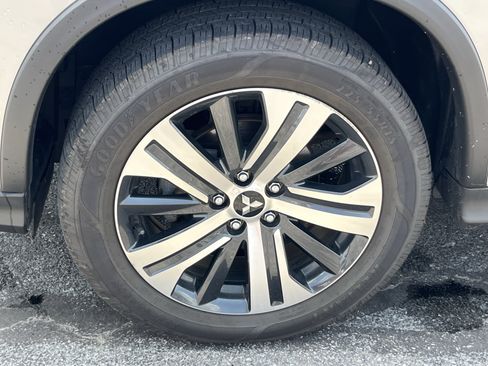 Used 2020 Mitsubishi Outlander Sport AWD image 13