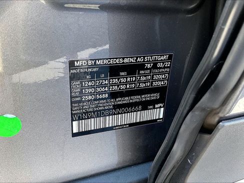 Used 2022 Mercedes-Benz EQB 350 4MATIC image 19