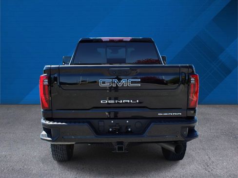 Used 2025 GMC Sierra 3500 Denali Ultimate AWD/4WD image 8
