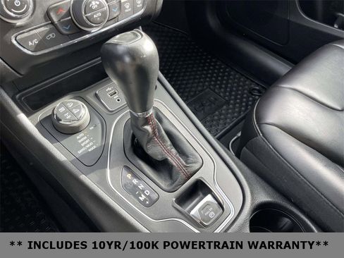 Used 2022 Jeep Cherokee Trailhawk w/ Sound & Nav Group image 30