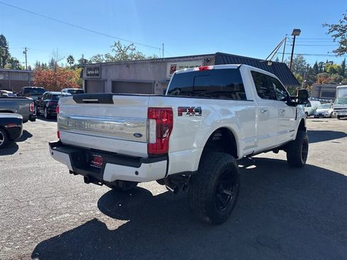Used 2017 Ford F250 Platinum w/ Platinum Ultimate Package AWD/4WD image 8
