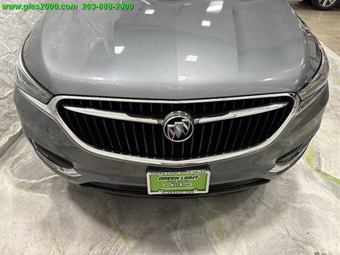 Used 2019 Buick Enclave Essence image 18