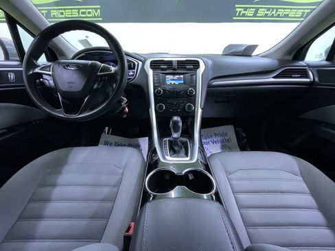 Used 2014 Ford Fusion S image 18