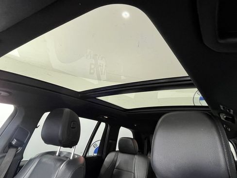 Used 2023 Mercedes-Benz GLS 450 4MATIC image 26