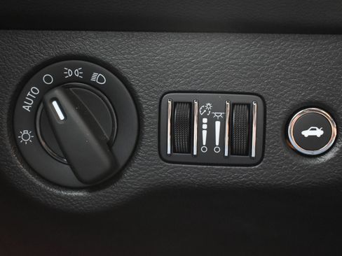 Used 2021 Dodge Challenger SRT Hellcat Redeye RWD image 17