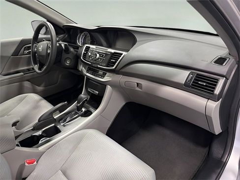 Used 2014 Honda Accord LX image 13