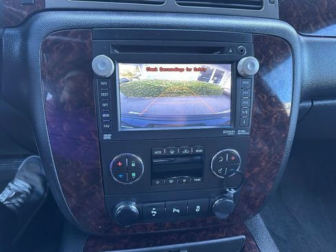 Used 2013 GMC Yukon Denali AWD/4WD image 15