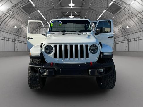 Used 2020 Jeep Wrangler Unlimited Sahara AWD/4WD image 39