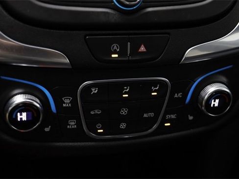 Certified 2022 Chevrolet Equinox LT image 10