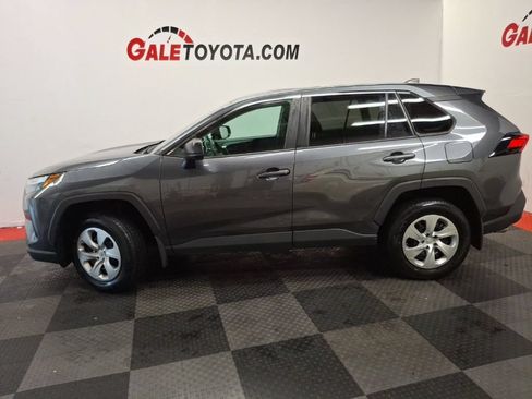 Used 2023 Toyota RAV4 LE AWD/4WD image 9