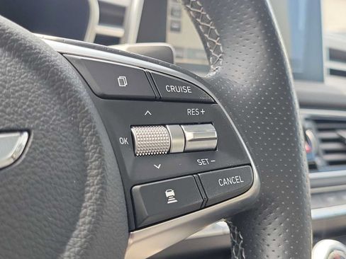 Used 2019 Genesis G70 2.0T Advanced w/ Dynamic Package RWD image 25