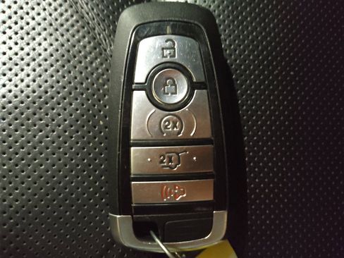 Used 2020 Ford Explorer ST w/ ST Street Pack image 32