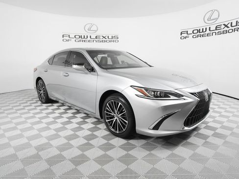 Certified 2025 Lexus ES 350 w/ Premium Package FWD image 3