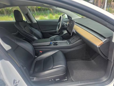 Used 2021 Tesla Model 3 Standard Range Plus RWD image 31