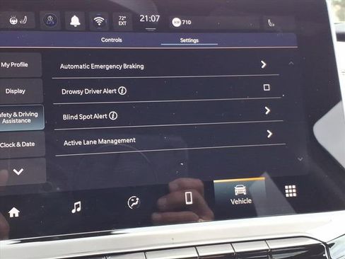 New 2026 Jeep Compass Latitude image 8