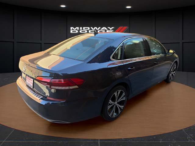 Used 2021 Volkswagen Passat 2.0T SE FWD image 4