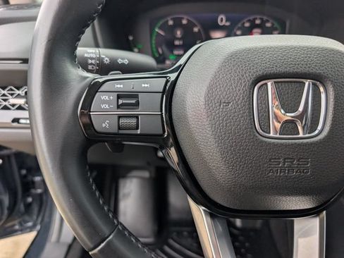 Used 2023 Honda Accord Touring image 13
