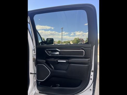 Used 2021 RAM 1500 Laramie AWD/4WD image 19