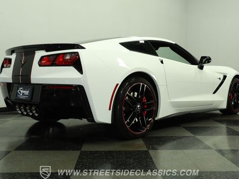 Used 2015 Chevrolet Corvette Stingray Coupe w/ Pacific Design Package RWD image 26