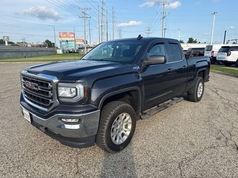 Used 2016 GMC Sierra 1500 SLE w/ SLE Value Package AWD/4WD image 3