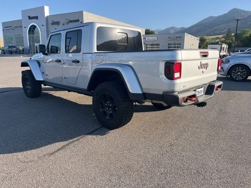 Used 2023 Jeep Gladiator Mojave w/ Cold Weather Group image 6