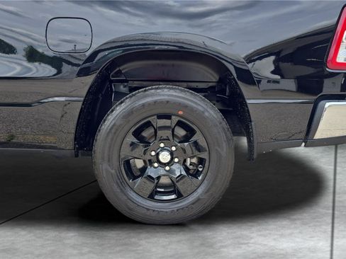 Used 2023 RAM 1500 Big Horn AWD/4WD image 29