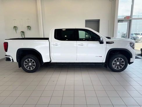 Certified 2024 GMC Sierra 1500 AT4 w/ AT4 Preferred Package AWD/4WD image 38