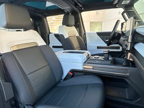 Used 2024 GMC Hummer EV 3X AWD/4WD image 35