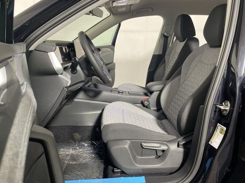 New 2026 Volkswagen Tiguan S image 10