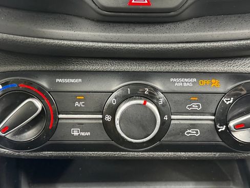 Used 2022 Kia Soul LX w/ Technology Package FWD image 27