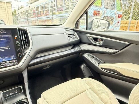 Used 2025 Subaru Ascent Premium AWD/4WD image 35