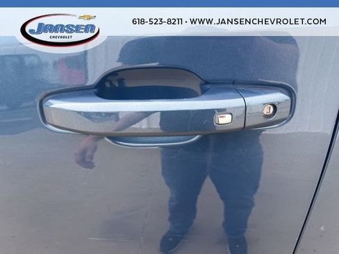 Used 2024 Chevrolet Silverado 1500 LT image 11