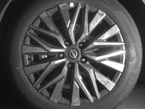 Used 2025 Nissan Altima 2.5 SV image 12