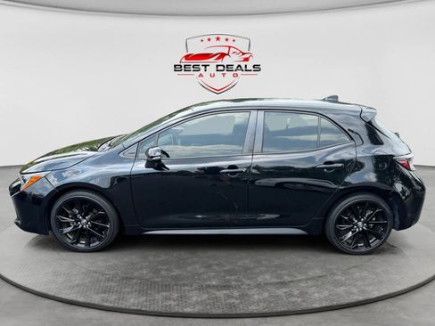 Used 2022 Toyota Corolla SE FWD image 2