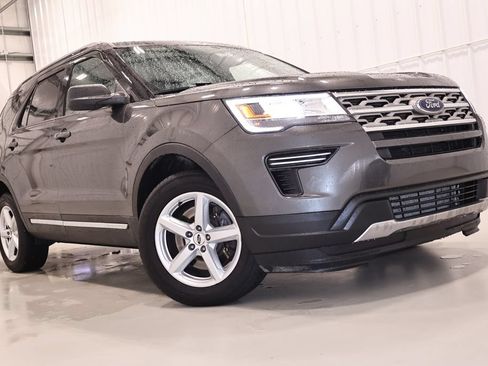 Used 2018 Ford Explorer XLT w/ Class II Trailer Tow Package FWD image 35
