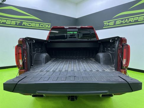 Used 2021 GMC Sierra 1500 AT4 w/ AT4 Preferred Package AWD/4WD image 9
