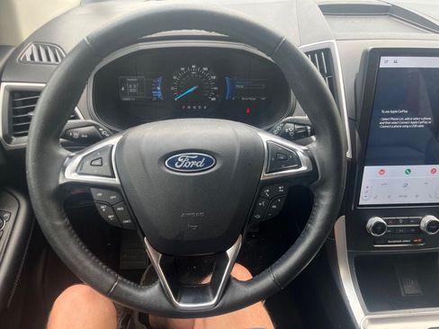 Used 2024 Ford Edge SEL AWD/4WD image 12