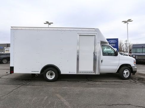 New 2026 Ford E-350 and Econoline 350 Super Duty w/ Power Equipment Group RWD image 12
