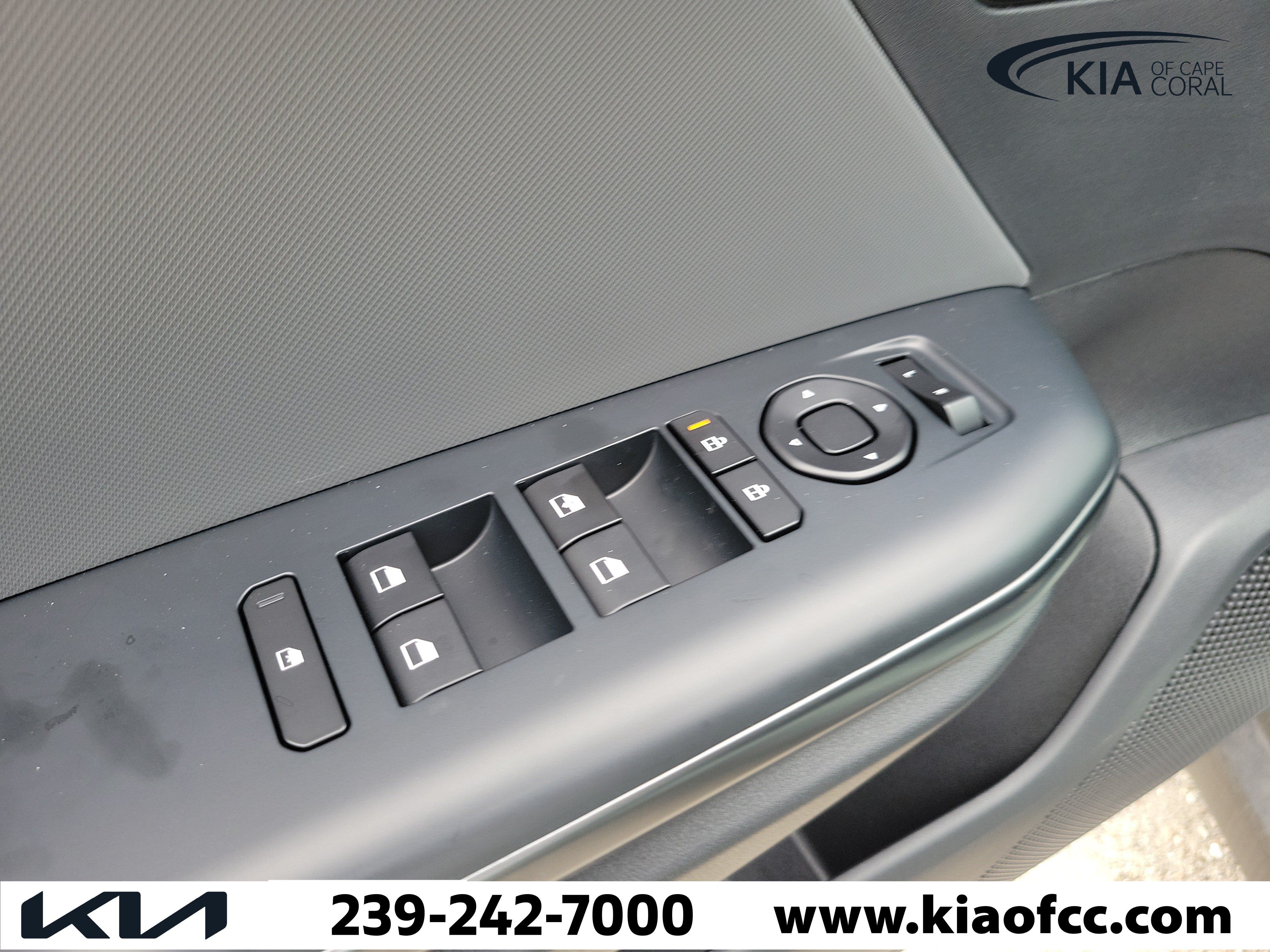 New 2026 Kia K4 FWD image 20
