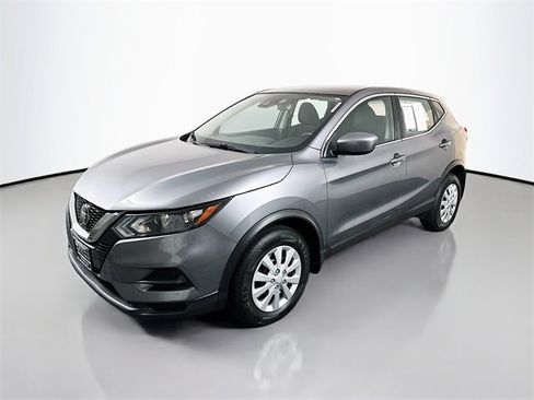 Used 2020 Nissan Rogue Sport S image 3