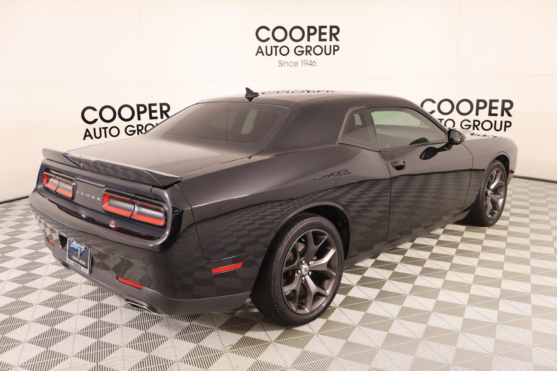 Used 2018 Dodge Challenger SXT Plus RWD image 18