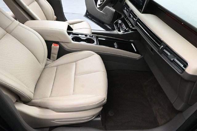 Certified 2023 Lincoln Corsair Reserve AWD/4WD image 28