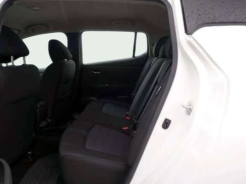 Used 2024 Nissan Leaf S image 17