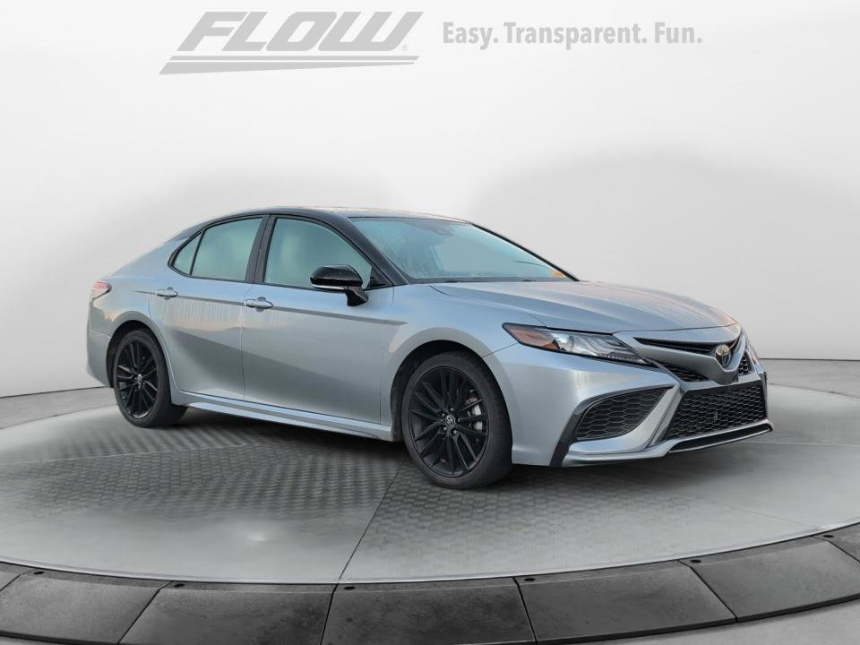 Used 2022 Toyota Camry XSE FWD image 1