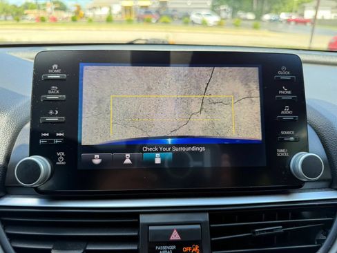 Used 2018 Honda Accord Sport image 22