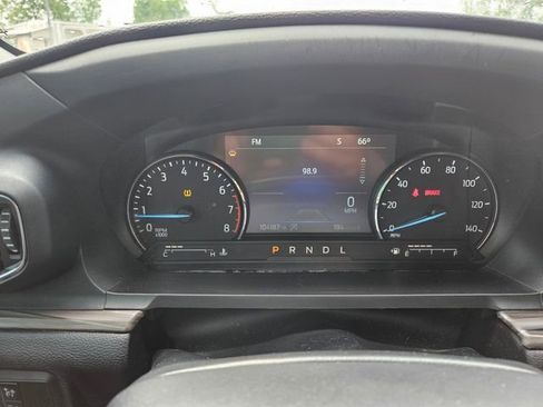 Used 2021 Ford Explorer Limited w/ Equipment Group 301A RWD image 15