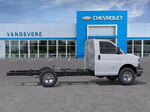 New 2025 Chevrolet Express 3500 w/ Power Convenience Package RWD image 5