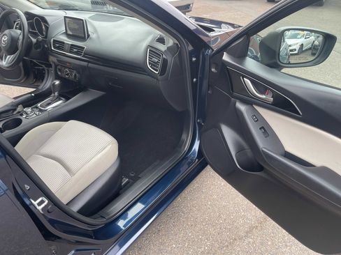 Used 2015 MAZDA MAZDA3 i Touring image 14